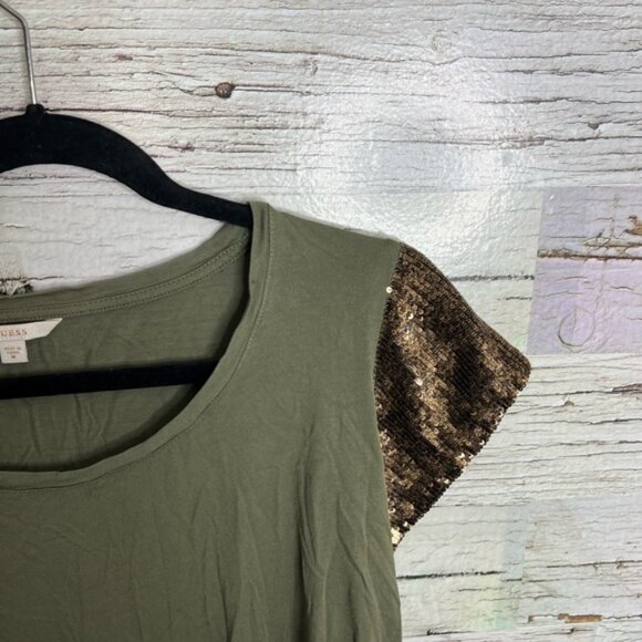 Guess green and gold sequin tee shirt top size medium - Picture 3 of 8